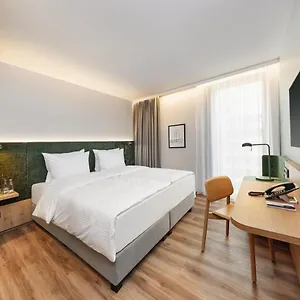 Hotel H+ Frankfurt ****